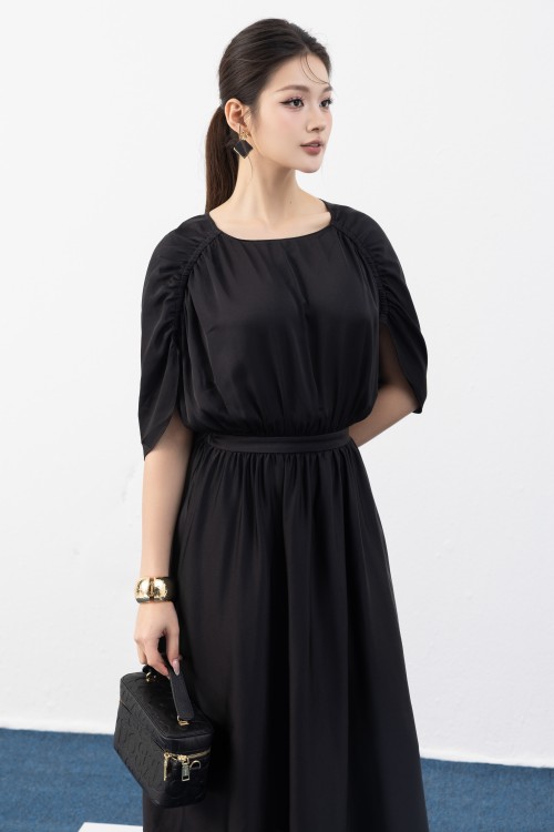 Sixdo Black Silk Flared Dress